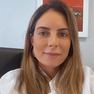 foto-dra-juliana-cola-lozano